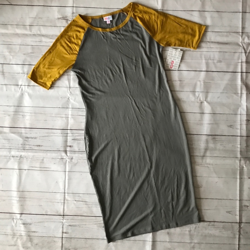 💛SOLD Small Lularoe julia 💛SOLD